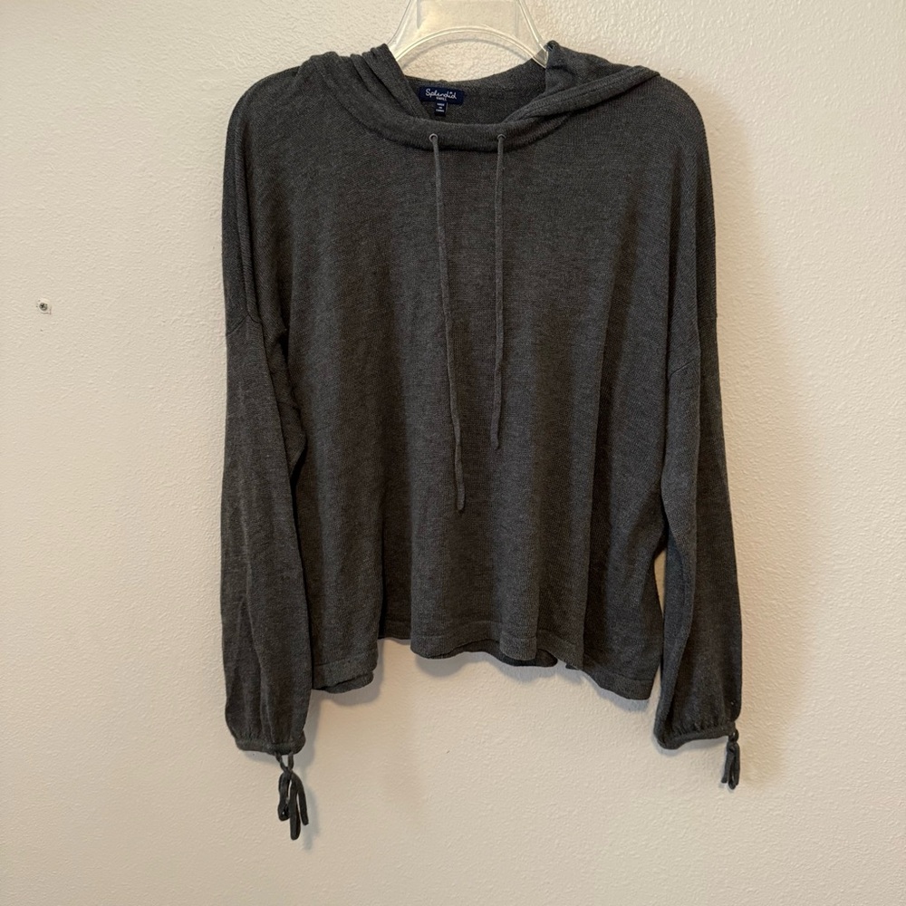 ❤️ Splendid Gray Knit Hoodie with a Relaxed Fit